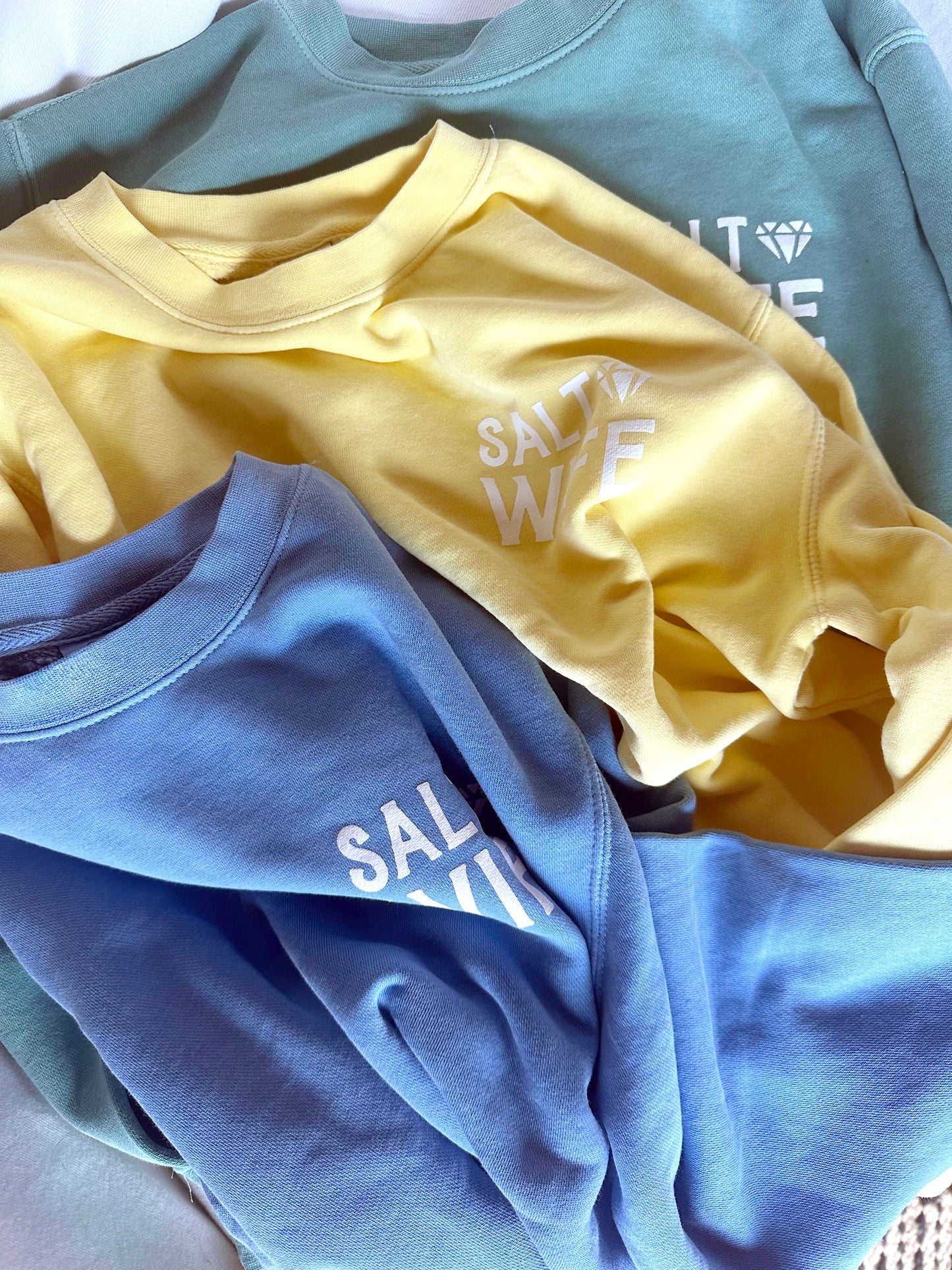 The Boyfriend Sweatshirt (Light Yellow)